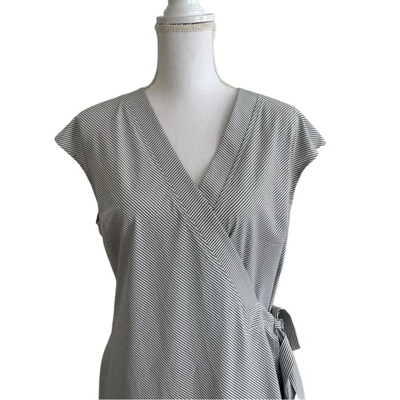 Athleta Newport Wrap Dress City Stripe Black/Sea Salt Medium - Picture 9 of 13